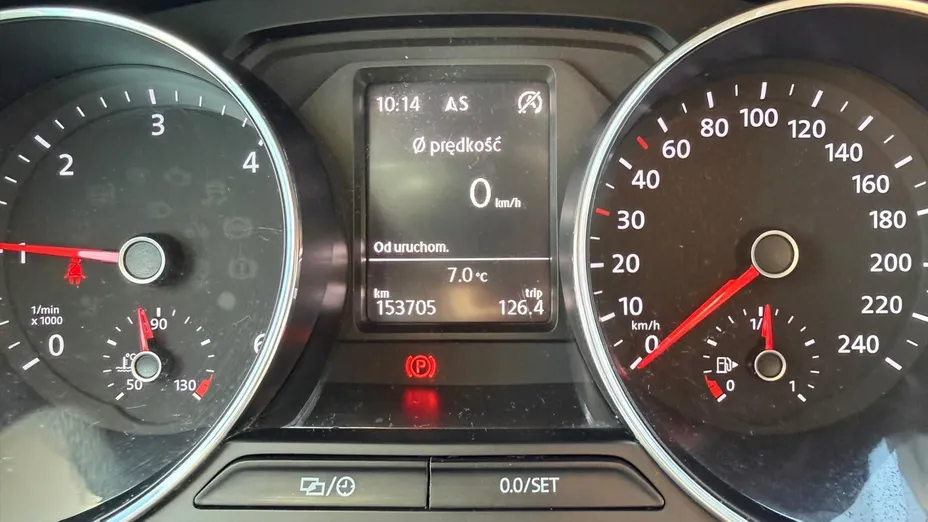 VOLKSWAGEN Polo -