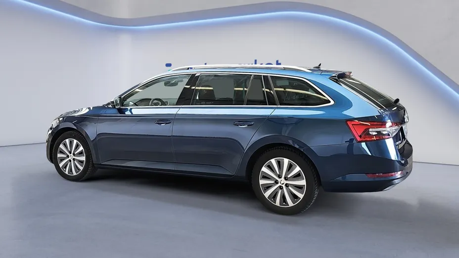 SKODA Superb Superb 2.0 TDI SCR Style DSG