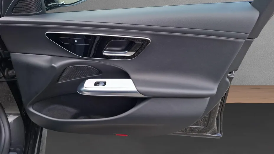 MERCEDES-BENZ E Klasa E 200 mHEV Avantgarde 9G-Tronic