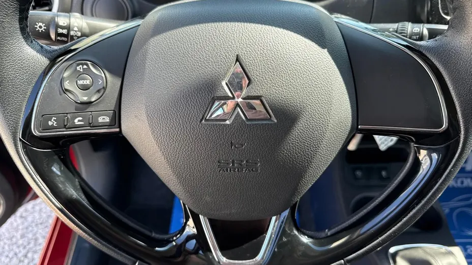 MITSUBISHI Space Star -
