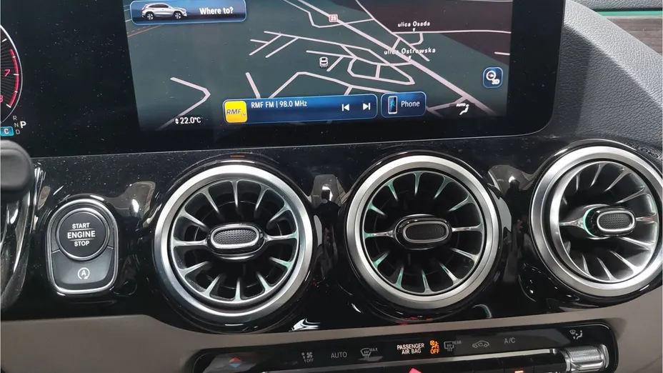 MERCEDES-BENZ GLA GLA 200 mHEV Progressive 7G-DCT