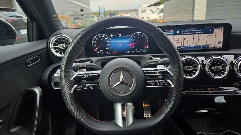 MERCEDES-BENZ A Klasa A 200 AMG Line 7G-DCT