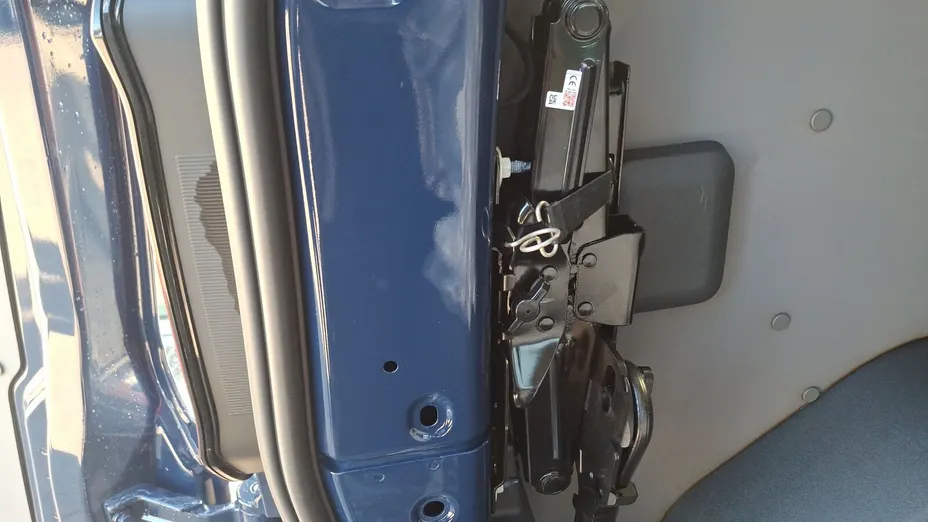 VOLKSWAGEN Transporter Transporter Kombi TDI L2H1 M1 Nowy
