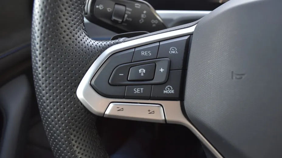 VOLKSWAGEN Passat Passat 2.0 TDI SCR R-Line DSG