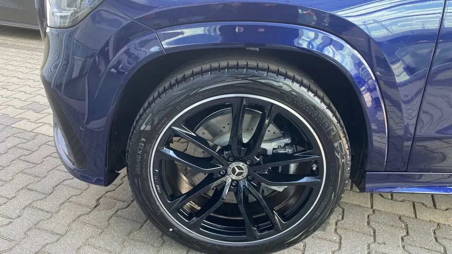 MERCEDES-BENZ GLS -