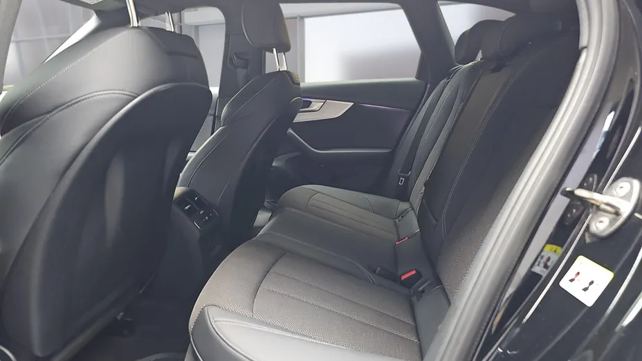 AUDI A4 A4 40 TFSI mHEV Quattro S Line S tronic