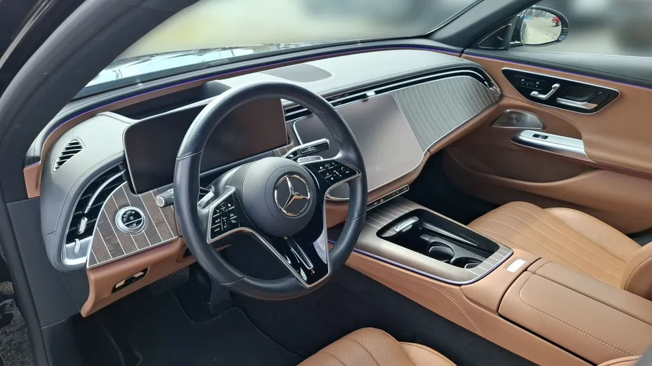 MERCEDES-BENZ E Klasa E 220 d mHEV 4-Matic Exclusive 9G-Tronic