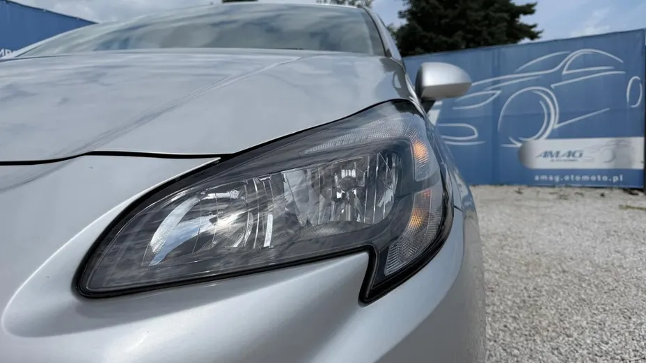 OPEL Corsa -
