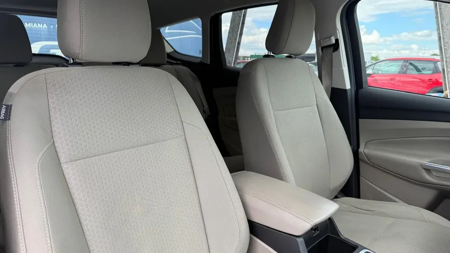 FORD Kuga -