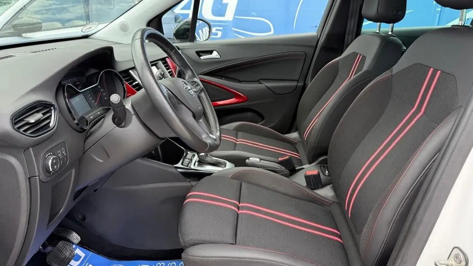 OPEL Crossland X -