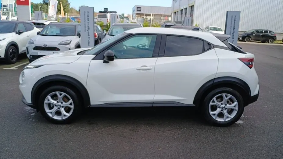 NISSAN Juke -