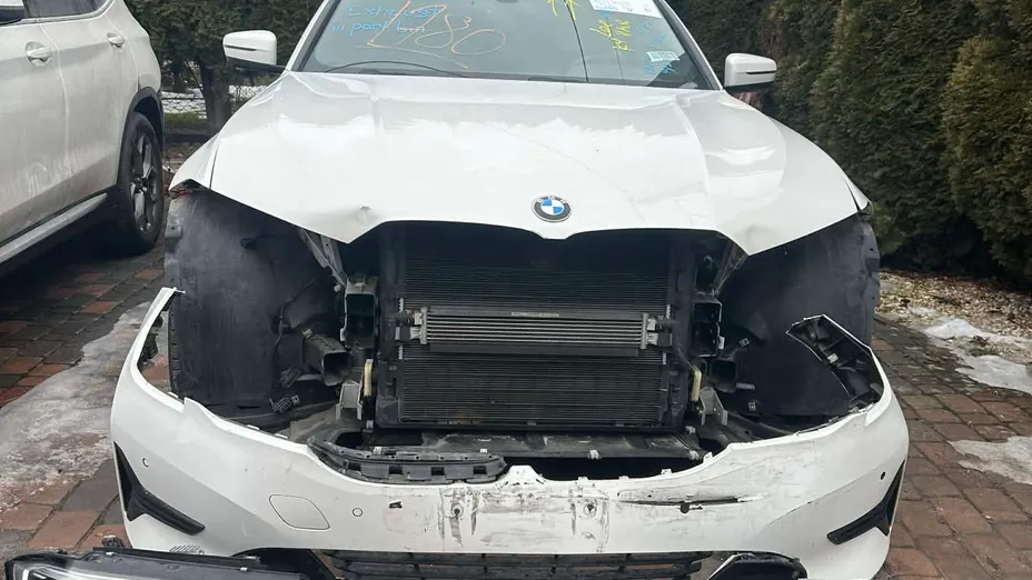 BMW Seria 3 330i Sport Line