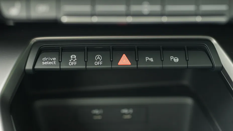 AUDI A3 A3 40 TFSI Quattro S Line S tronic