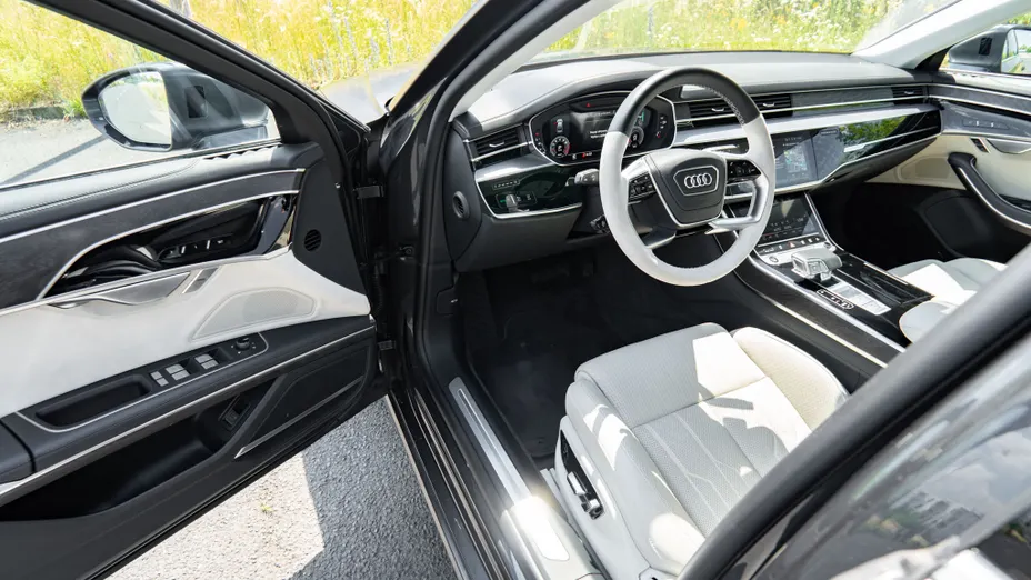 AUDI A8 A8 L 55 TFSI mHEV Quattro Tiptr.