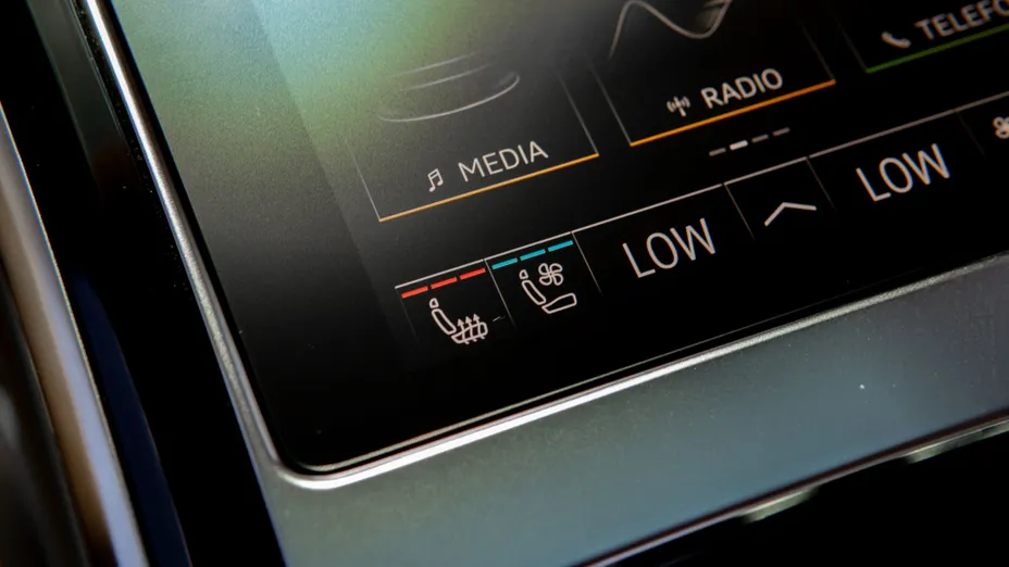 AUDI A8 A8 L 55 TFSI mHEV Quattro Tiptr.