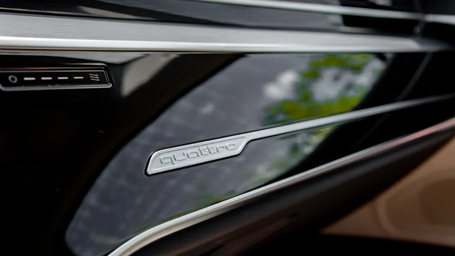 AUDI A8 A8 L 55 TFSI mHEV Quattro Tiptr.
