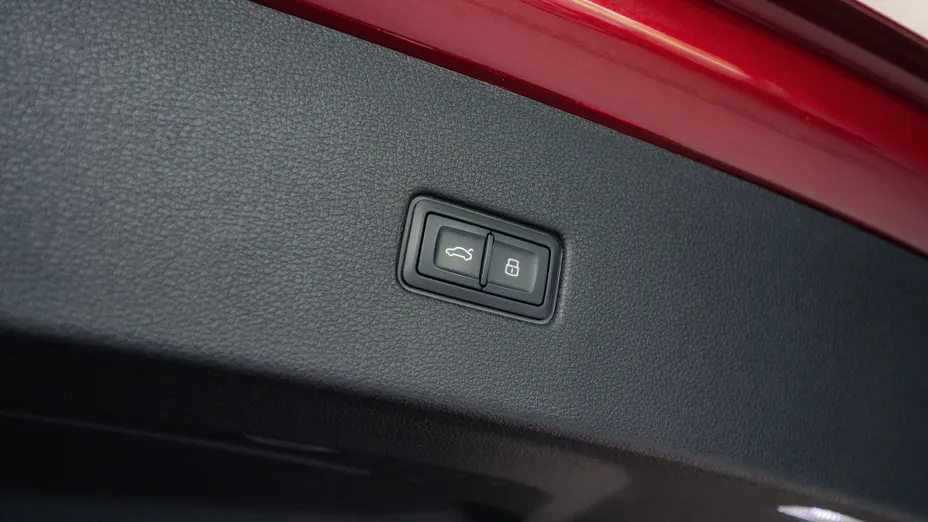 AUDI Q8 / E-Tron SQ8 TFSI Quattro Tiptronic