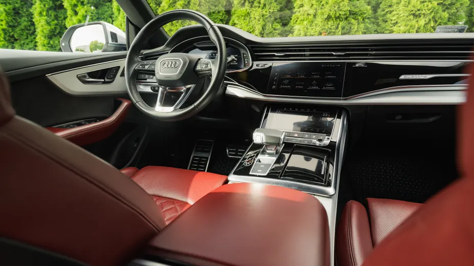 AUDI Q8 SQ8 TFSI Quattro Tiptronic