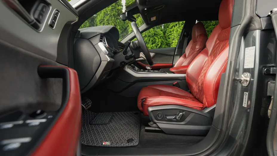 AUDI Q8 SQ8 TFSI Quattro Tiptronic