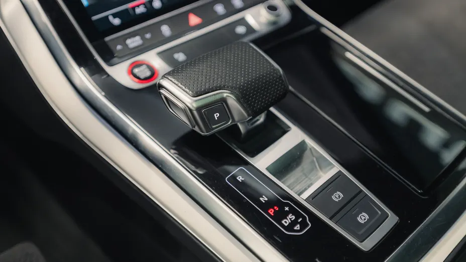 AUDI Q8 / E-Tron SQ8 TFSI Quattro Tiptronic