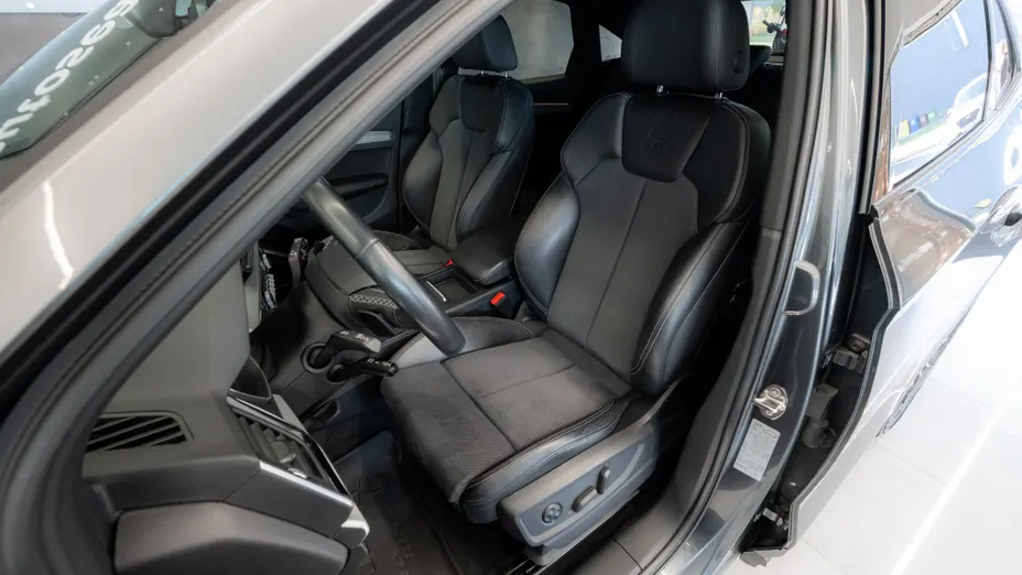 AUDI Q5 Q5 40 TDI mHEV Quattro S Line S tronic