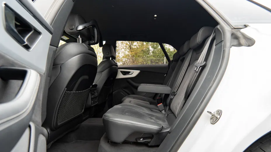 AUDI Q8 / E-Tron Q8 45 TDI mHEV Quattro Tiptronic