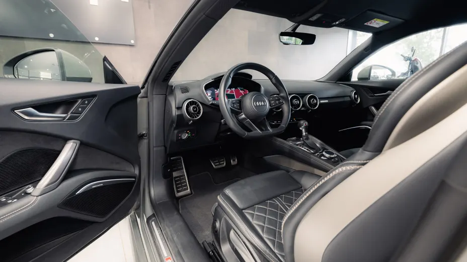 AUDI TT TT 45 TFSI Quattro S tronic
