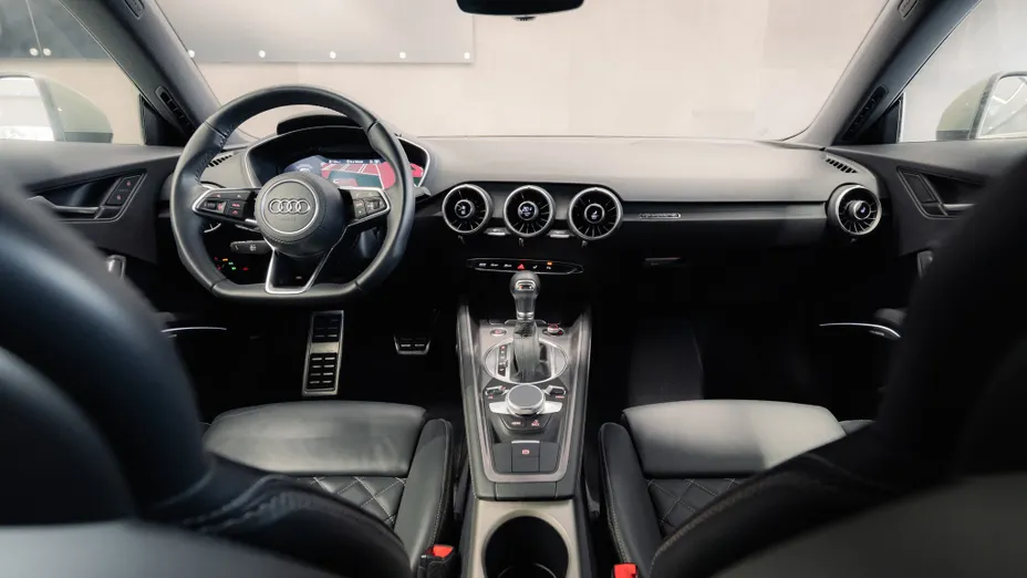 AUDI TT TT 45 TFSI Quattro S tronic