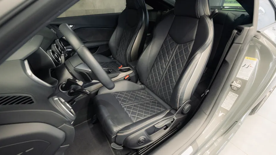 AUDI TT TT 45 TFSI Quattro S tronic