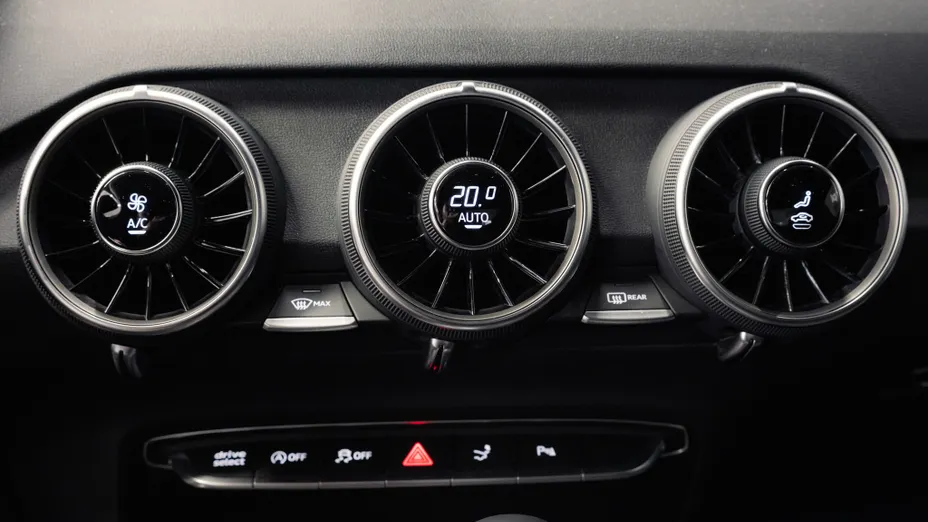 AUDI TT TT 45 TFSI Quattro S tronic
