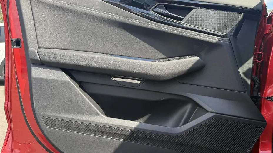 RENAULT Austral Austral 1.3 TCe mHEV Evolution aut Nowy