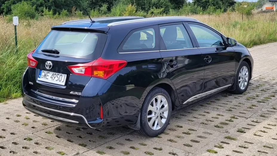 TOYOTA Auris Auris 1.6 Premium
