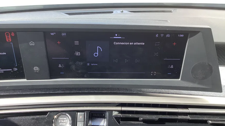 PEUGEOT 5008 -