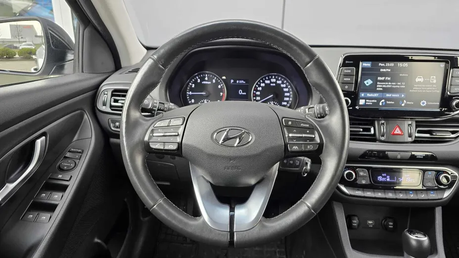 HYUNDAI i30 i30 1.0 T-GDI Smart DCT