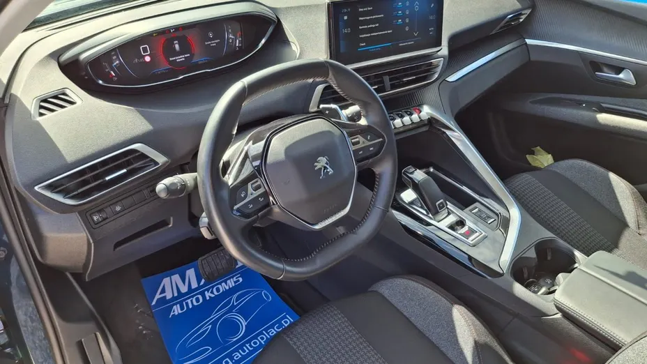 PEUGEOT 3008 -