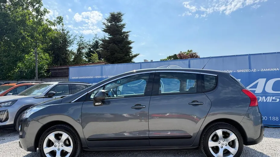 PEUGEOT 3008 -