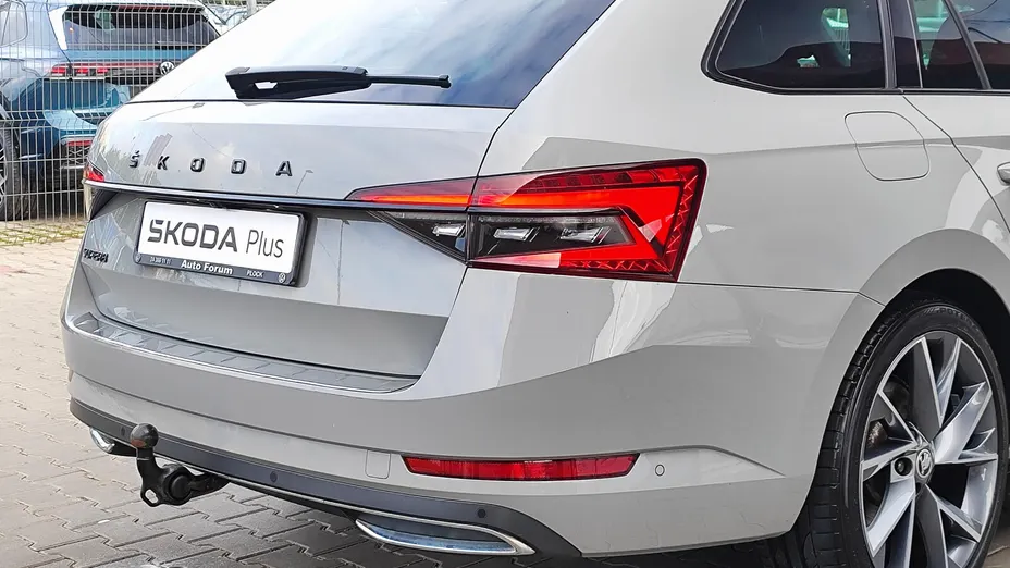 SKODA Superb Superb 2.0 TDI SCR Sportline DSG