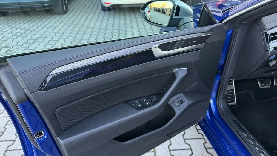 VOLKSWAGEN Arteon Arteon 2.0 TSI 4Motion R DSG