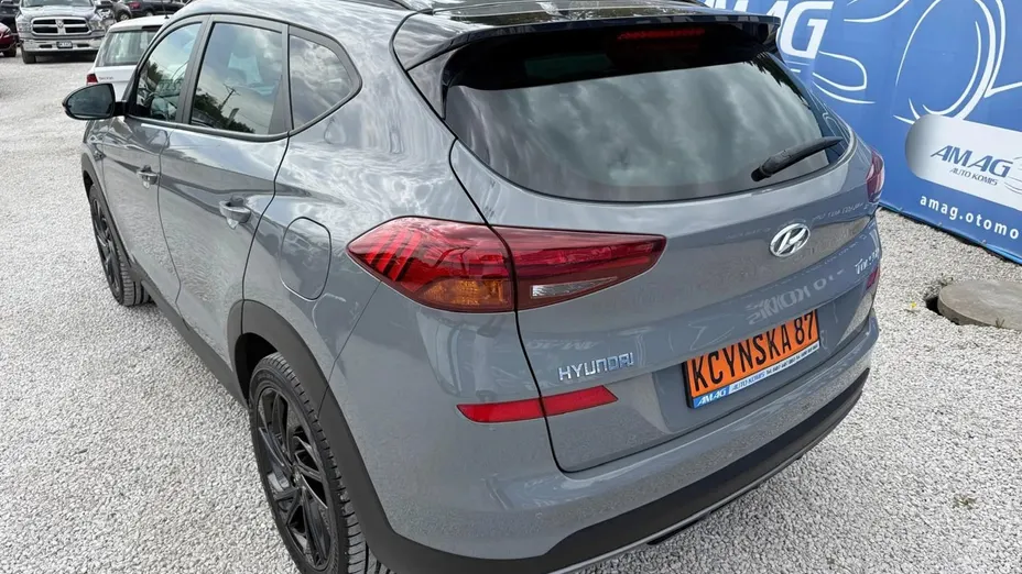 HYUNDAI Tucson -