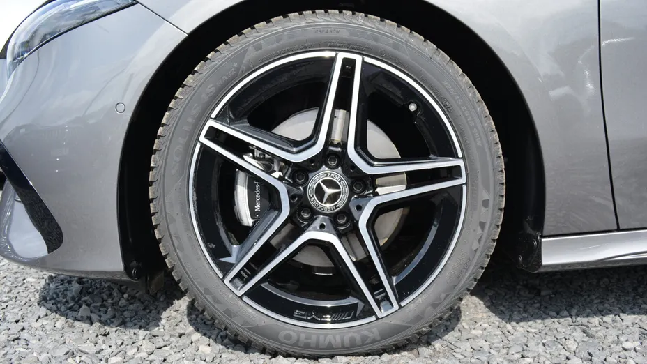 MERCEDES-BENZ A Klasa A 200 AMG Line 7G-DCT