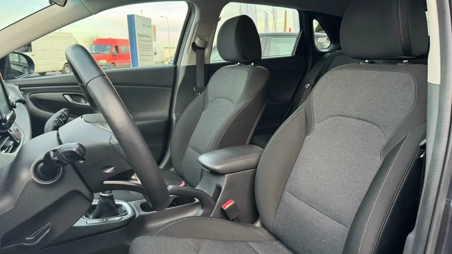 HYUNDAI i30 i30 1.0 T-GDI Smart