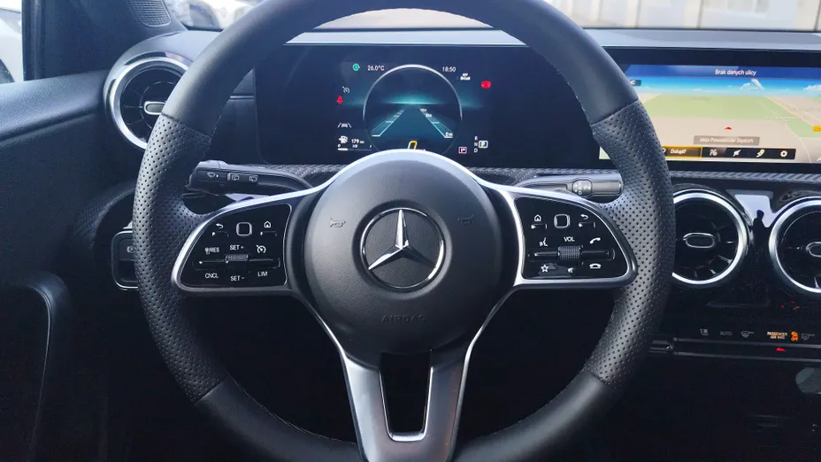 MERCEDES-BENZ A Klasa A 200 d Style 8G-DCT