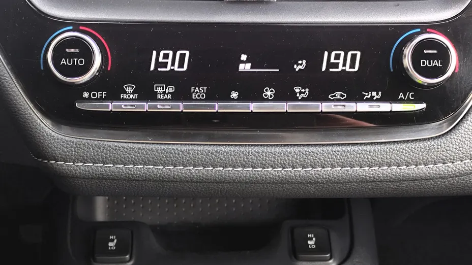 TOYOTA Corolla Corolla 2.0 Hybrid Comfort