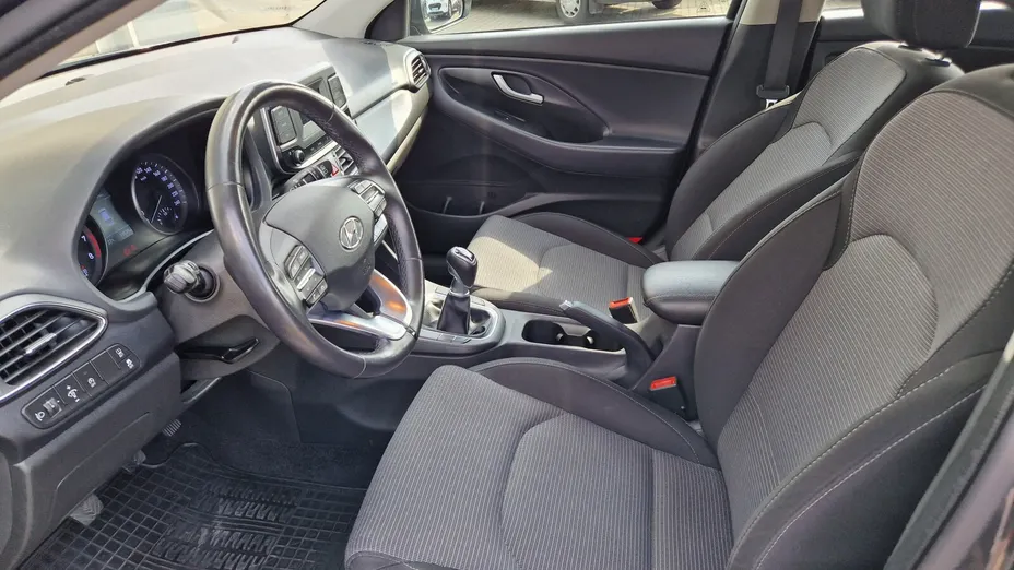 HYUNDAI i30 i30 1.0 T-GDI Modern