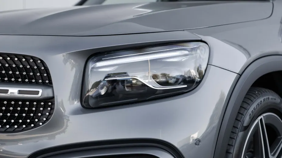 MERCEDES-BENZ GLB GLB 200 d 4-Matic AMG Line 8G-DCT