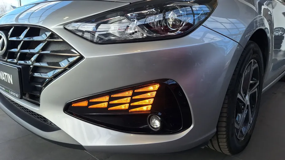 HYUNDAI i30 i30 1.5 T-GDI 48V Comfort DCT