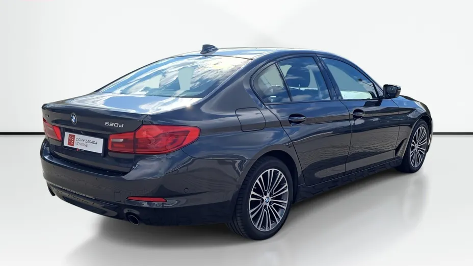 BMW Seria 5 520d xDrive Luxury Line sport-aut