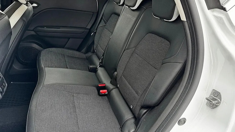 RENAULT Captur Captur 1.3 TCe mHEV Techno EDC