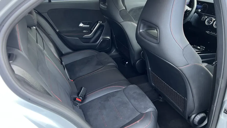 MERCEDES-BENZ A Klasa A 200 AMG Line 7G-DCT