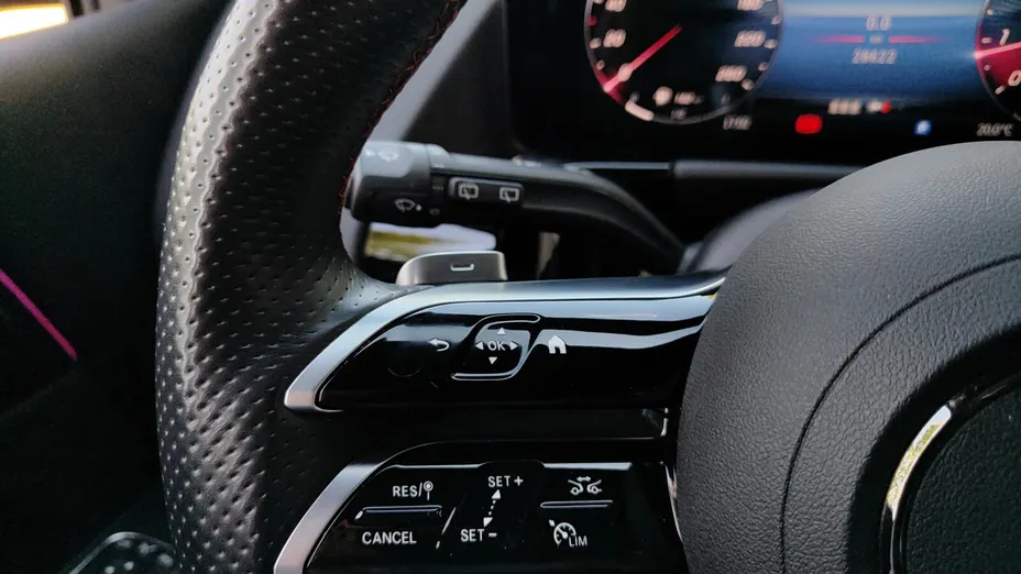 MERCEDES-BENZ B Klasa B 220 4-Matic mHEV AMG Line 8G-DCT